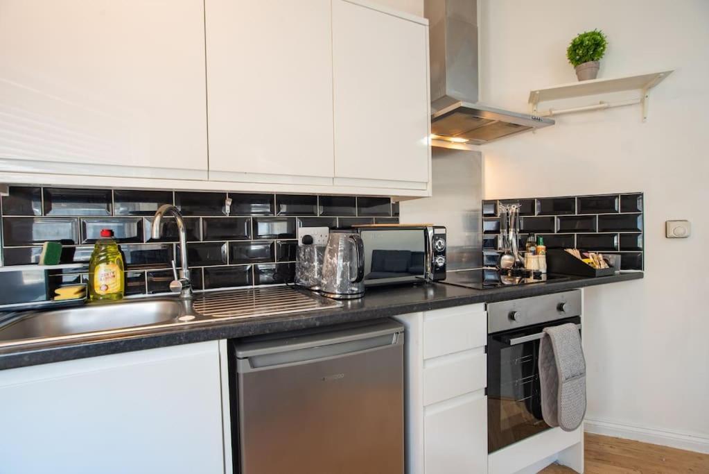 Watford Central Serviced Apartments 2 Exterior foto