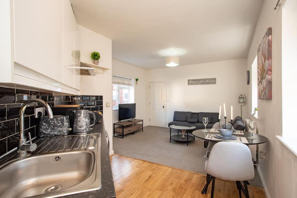Watford Central Serviced Apartments 2 Exterior foto
